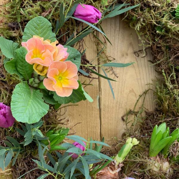 Spring-living-wreath